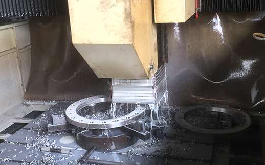 大口徑對焊法蘭生產中